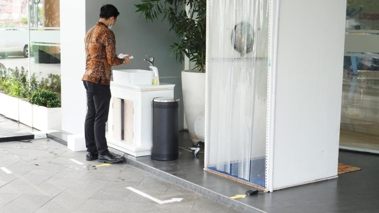 BW Luxury Hotel Jambi Buitenkant foto