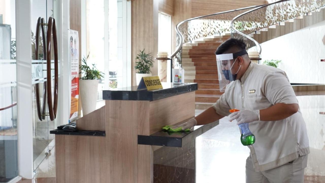 BW Luxury Hotel Jambi Buitenkant foto