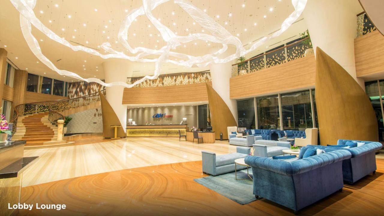 BW Luxury Hotel Jambi Buitenkant foto