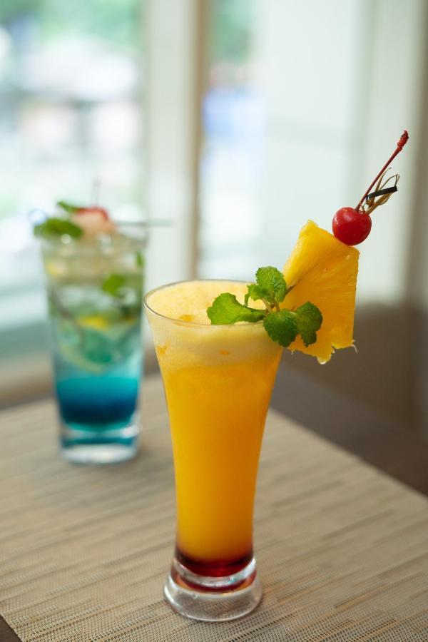 BW Luxury Hotel Jambi Buitenkant foto