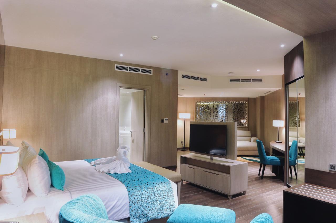BW Luxury Hotel Jambi Buitenkant foto