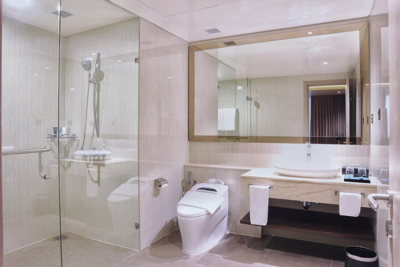 BW Luxury Hotel Jambi Buitenkant foto