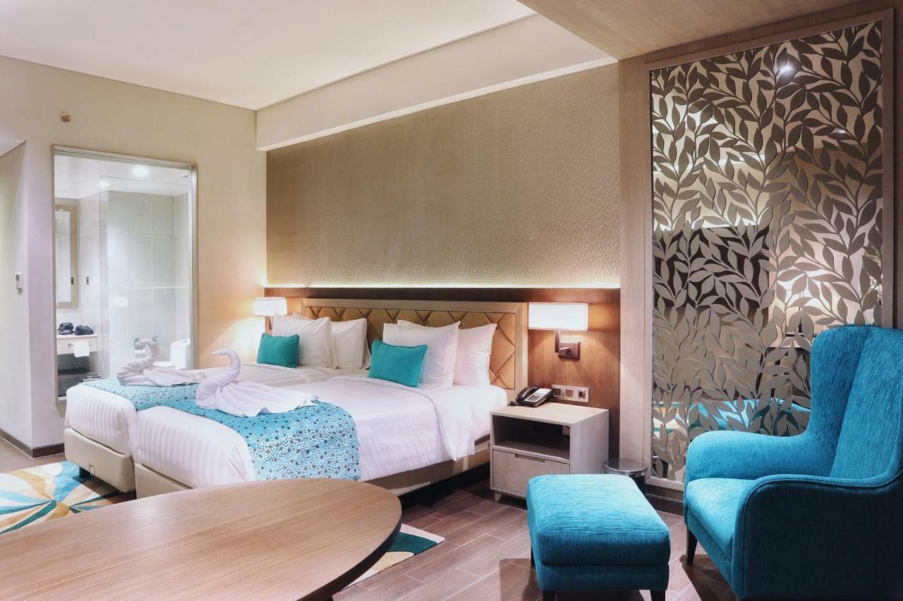 BW Luxury Hotel Jambi Buitenkant foto
